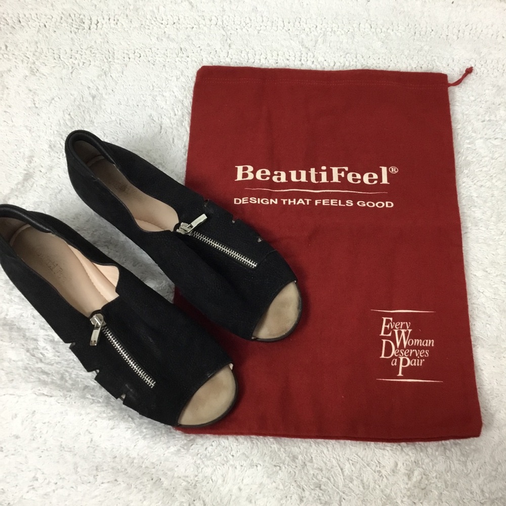 BEAUTIFEEL Open Toe Low Wedge Zip Sandal size 39(8-8.5) with Dust Bag